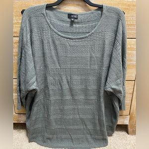 a.n.a Scooped Gray 3/4 Sleeve Sweater Size 3X